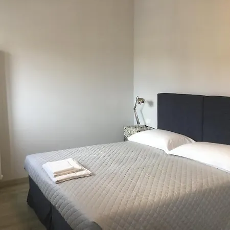 迪莫瑞16号旅馆 3*