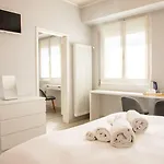 Dimora 16 & Garden Affittacamere 3*