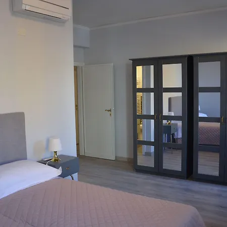 Πανσιόν Dimora 16 & Garden