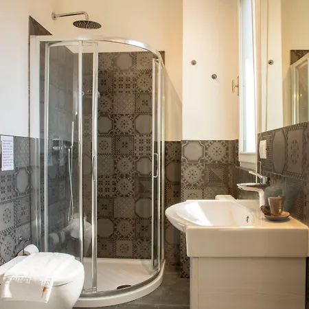 Dimora 16 & Garden 3* Πράτο