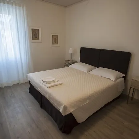 Dimora 16 & Garden 3* Πράτο
