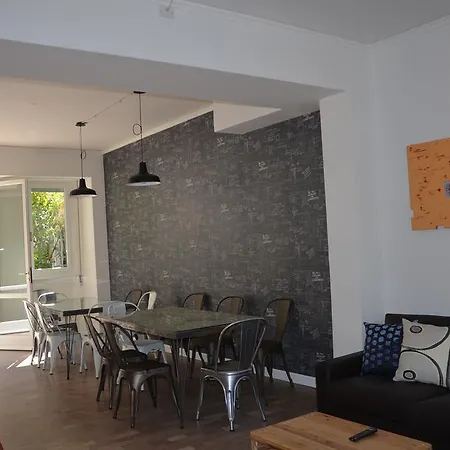 Πανσιόν Dimora 16 & Garden